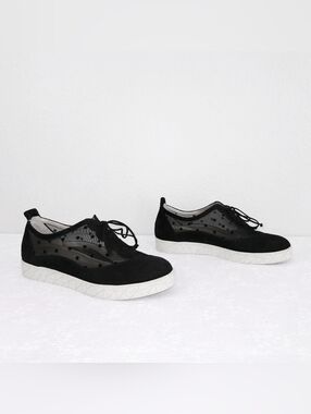 BeautiFeel Zhuri Sneakers Black Suede Polka Dot Mesh Lace-Up